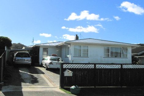 Photo of property in 8 Kumeroa Grove, Wainuiomata, Lower Hutt, 5014
