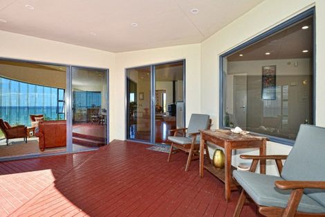 Photo of property in 225 Mahia East Coast Road, Mahia, 4198