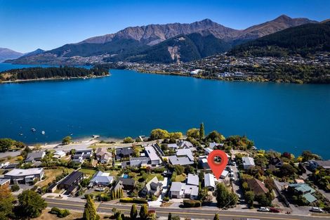 Photo of property in 493 Peninsula Road, Kelvin Heights, Queenstown, 9300