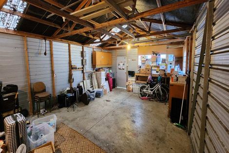 Photo of property in 2a Montrose Place, Takaro, Palmerston North, 4412