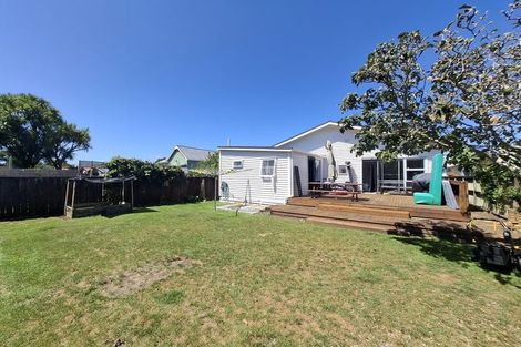 Photo of property in 90 Hine Street, New Plymouth, 4310