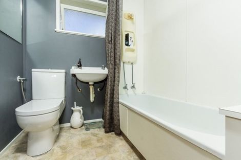 Photo of property in 2/175 Victoria Road, Devonport, Auckland, 0624