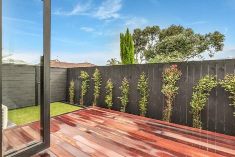 Photo of property in 18c St Michaels Avenue, Point Chevalier, Auckland, 1022