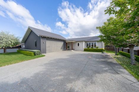 Photo of property in 26 Lawson Burrows Crescent, Te Anau, 9600