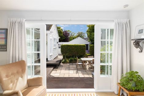 Photo of property in 10 Joyce Crescent, Ilam, Christchurch, 8041