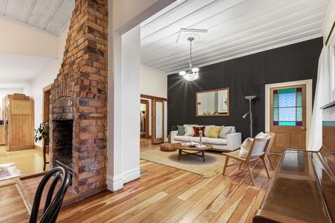 Photo of property in 32 Hastings Parade, Devonport, Auckland, 0624