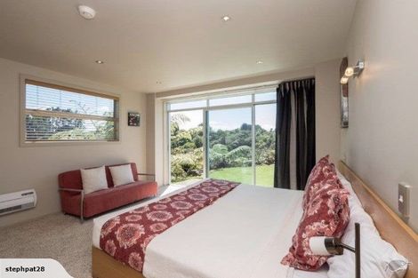 Photo of property in 1a Burgess Hill Road, Burgess Park, New Plymouth, 4371