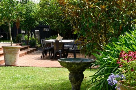 Photo of property in 27 Alfred Street, Fairfield, Hamilton, 3214