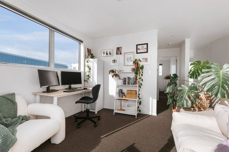 Photo of property in 31 Reynolds Place, Papamoa Beach, Papamoa, 3118