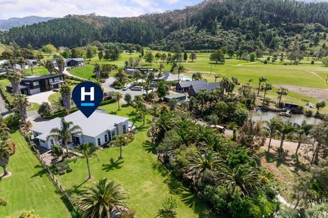 Photo of property in 14 Titoki Lane, Whangamata, 3691