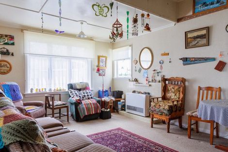 Photo of property in 24 Mangahao Road, Pahiatua, 4910