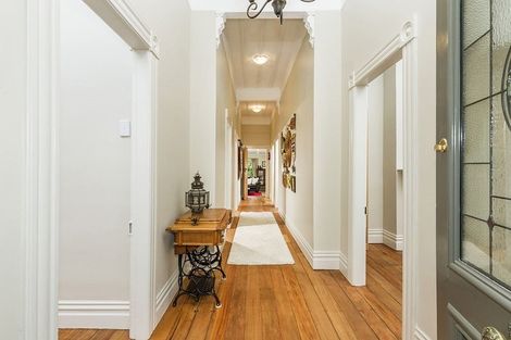 Photo of property in 59 Lake Road, Devonport, Auckland, 0624