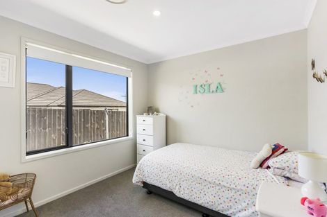 Photo of property in 50 Taikura Avenue, Red Beach, 0932