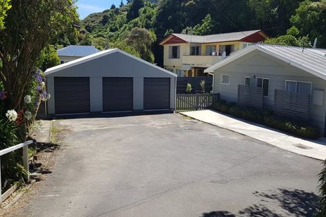 Photo of property in 80c Airlie Road, Plimmerton, Porirua, 5026