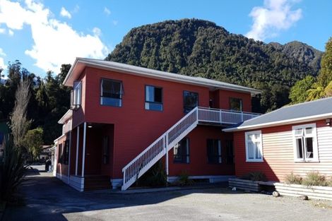 Photo of property in 9 Cron Avenue, Te Atatu South, Auckland, 0610