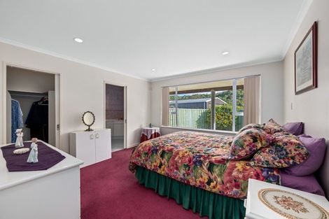 Photo of property in 28 Ranui Street, Waikawa, Picton, 7220