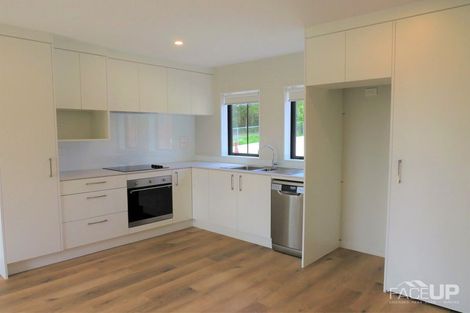 Photo of property in 15/15 Sunhill Road, Sunnyvale, Auckland, 0612