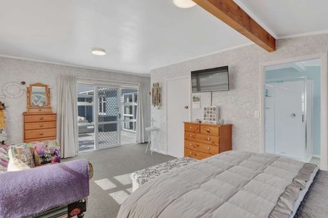 Photo of property in 62a Tutanekai Street, Paraparaumu, 5032