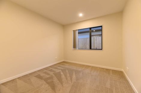 Photo of property in 40 Koroheke Road, Takanini, 2110