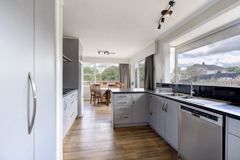 Photo of property in 190 Sandwich Road, St Andrews, Hamilton, 3200