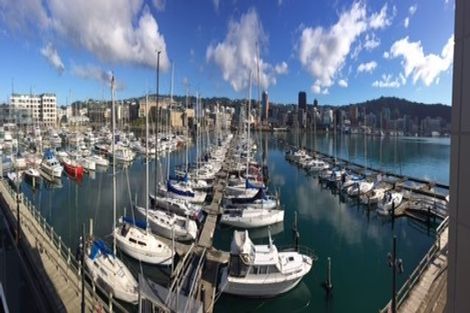 Photo of property in Clyde Quay Wharf, 3b/5 Clyde Quay Wharf, Te Aro, Wellington, 6011