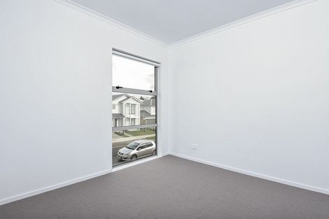 Photo of property in 29 Samuel Cassidy Avenue, Swanson, Auckland, 0614
