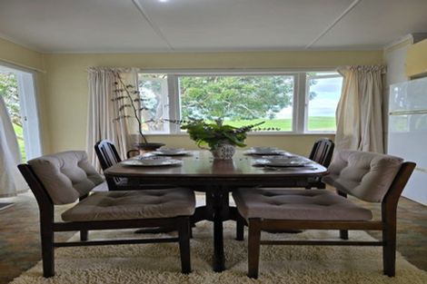 Photo of property in 880 Okahukura Road, Tapora, Wellsford, 0977