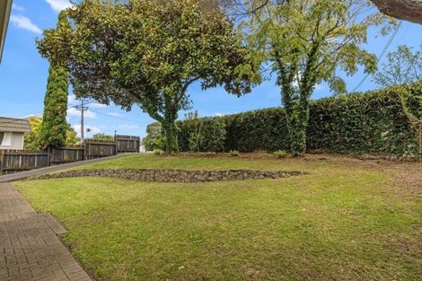 Photo of property in 127 Forrest Hill Road, Forrest Hill, Auckland, 0620