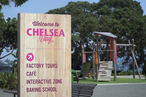 Photo of property in 1/141 Mokoia Road, Birkenhead, Auckland, 0626