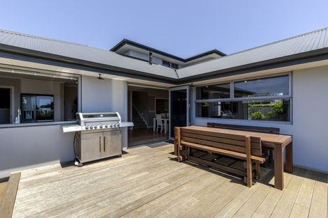 Photo of property in 22 Smith Street, Lepperton, New Plymouth, 4373