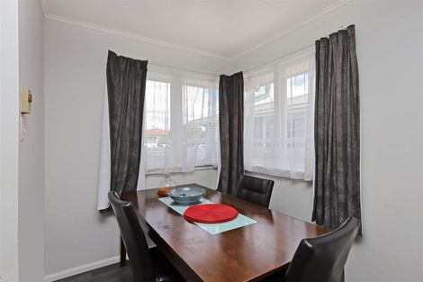 Photo of property in 1220 Norfolk Crescent, Mayfair, Hastings, 4122