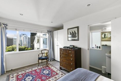 Photo of property in 55c Bolton Street, Kelburn, Wellington, 6012