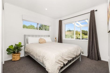Photo of property in 30 Uenuku Avenue, Raglan, 3225