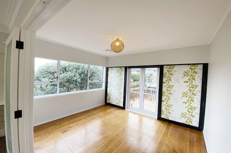 Photo of property in 3 Larne Avenue, Pakuranga Heights, Auckland, 2010