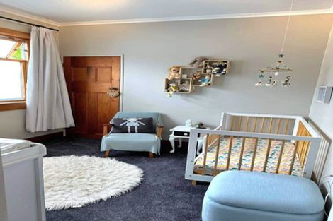 Photo of property in 21 Riverside Drive, Waiwhetu, Lower Hutt, 5010