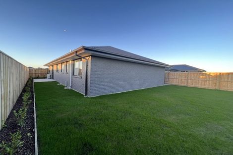 Photo of property in 76 Broadway Parade, Rolleston, 7615