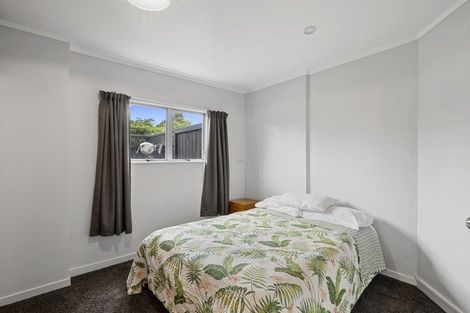 Photo of property in 11 Virginia Place, Whalers Gate, New Plymouth, 4310