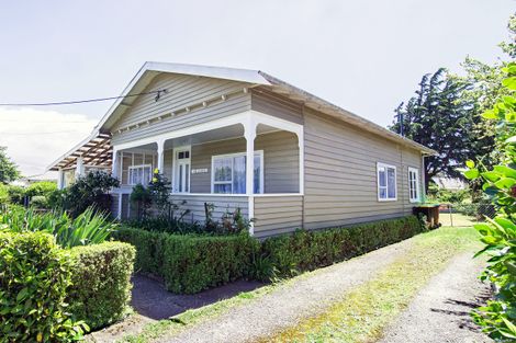 Photo of property in 18 Victoria Street, Carterton, 5713