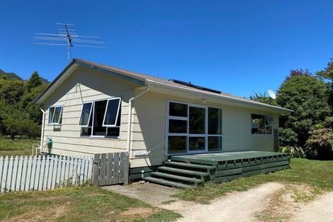 Photo of property in 630 Abel Tasman Drive, Clifton, Takaka, 7183