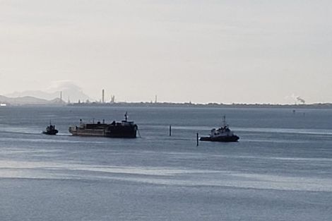 Photo of property in 102 Beach Road, Onerahi, Whangarei, 0110