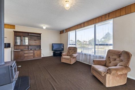 Photo of property in 15 Hewson Crescent, Otaki Beach, Otaki, 5512