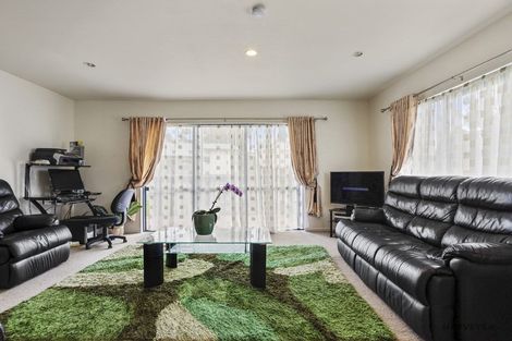 Photo of property in 58e Sunnyside Road, Sunnyvale, Auckland, 0612