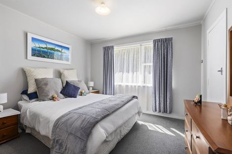 Photo of property in 2a Wilfred Street, Tawa, Wellington, 5028