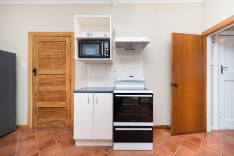 Photo of property in 8 Heretaunga Street, Palmerston North, 4414