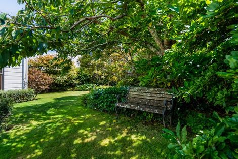 Photo of property in 301 Mangorei Road, Merrilands, New Plymouth, 4312