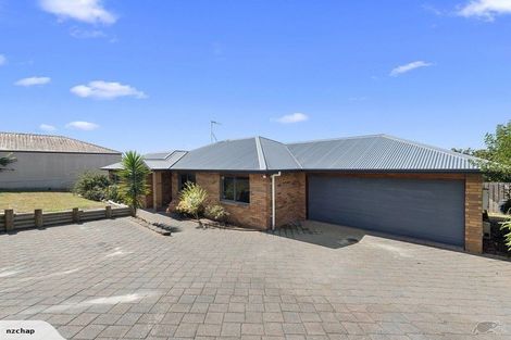 Photo of property in 57 Forest Lake Road, Forest Lake, Hamilton, 3200