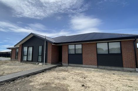 Photo of property in 2 Jasmine Street, Woodend, 7610