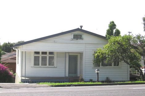 Photo of property in 301 Great North Road, Henderson, Auckland, 0612