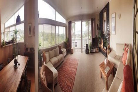 Photo of property in 61 Parr Terrace, Castor Bay, Auckland, 0620