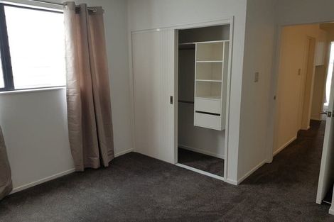 Photo of property in 48 Parahau Road, Papakura, 2110